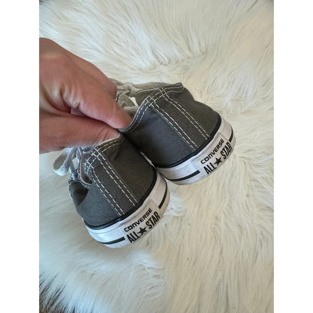 Gray converse size 10 GUC‎